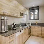 Climatise Proche Centre-ville Et - Fr-1-816-24 Daire *