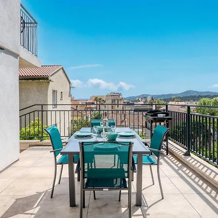 Moderne Climatise Pres Du Centre-ville - Fr-1-816-24 * Le Lavandou